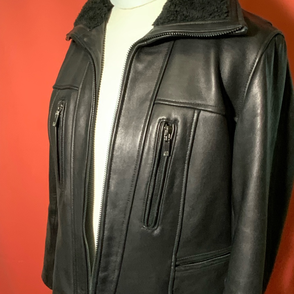 ANNE KLEIN LEATHER JACKET!